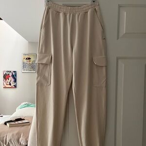 Vuori Performance Cargo Joggers